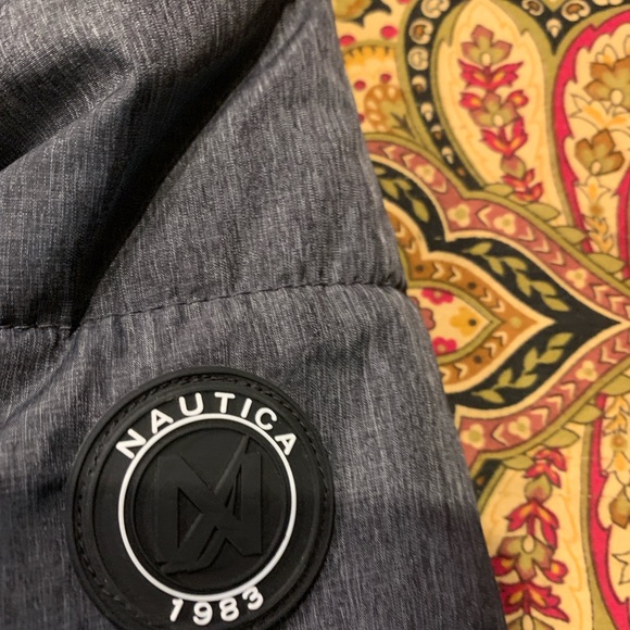 Nautica Grey Puffer With Faux Fur Collar Size L - Picture 4 of 5